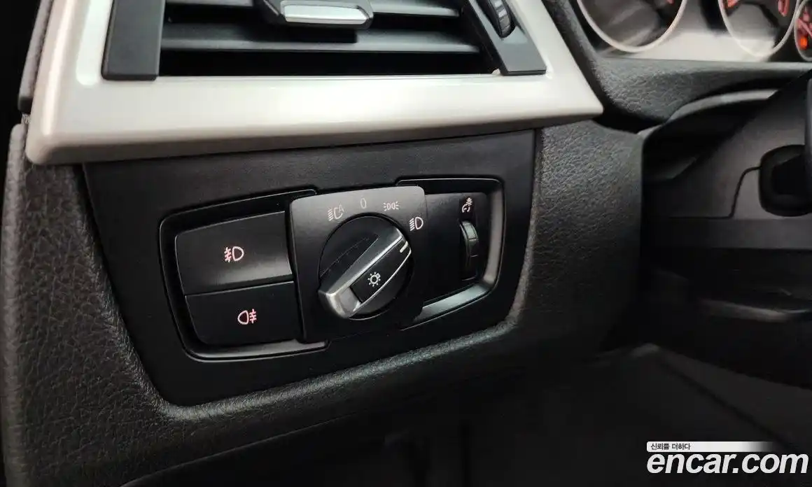 BMW 3-Series 2015 2.0 Автомат в Москве № 284870, фото 17