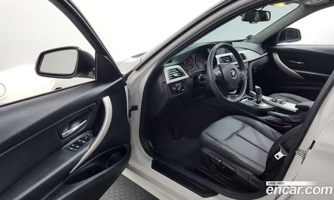 BMW 3-Series 2015 2.0 Автомат в Москве № 284870, фото 6