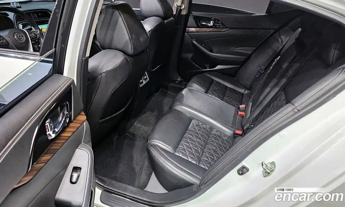 Nissan Maxima 2016 3.5 Автомат в Москве № 284910, фото 13