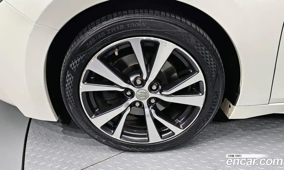 Nissan Maxima 2016 3.5 Автомат в Москве № 284910, фото 4