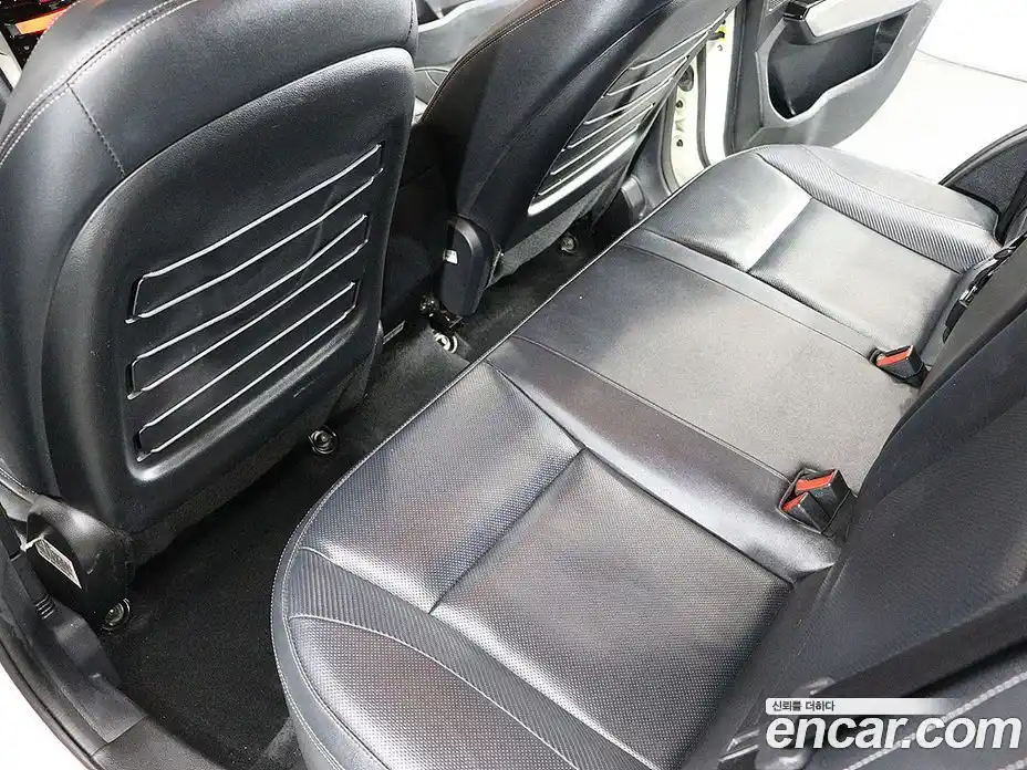 SsangYong TIBOLI 2016 1.6 Автомат в Москве № 28565, фото 16