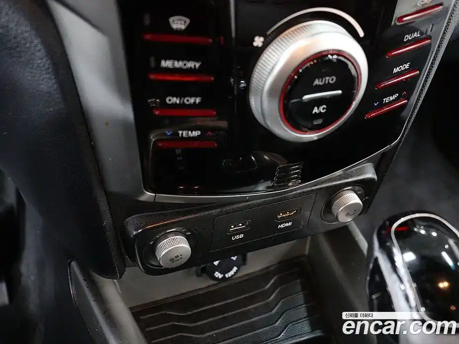 SsangYong TIBOLI 2016 1.6 Автомат в Москве № 28565, фото 9