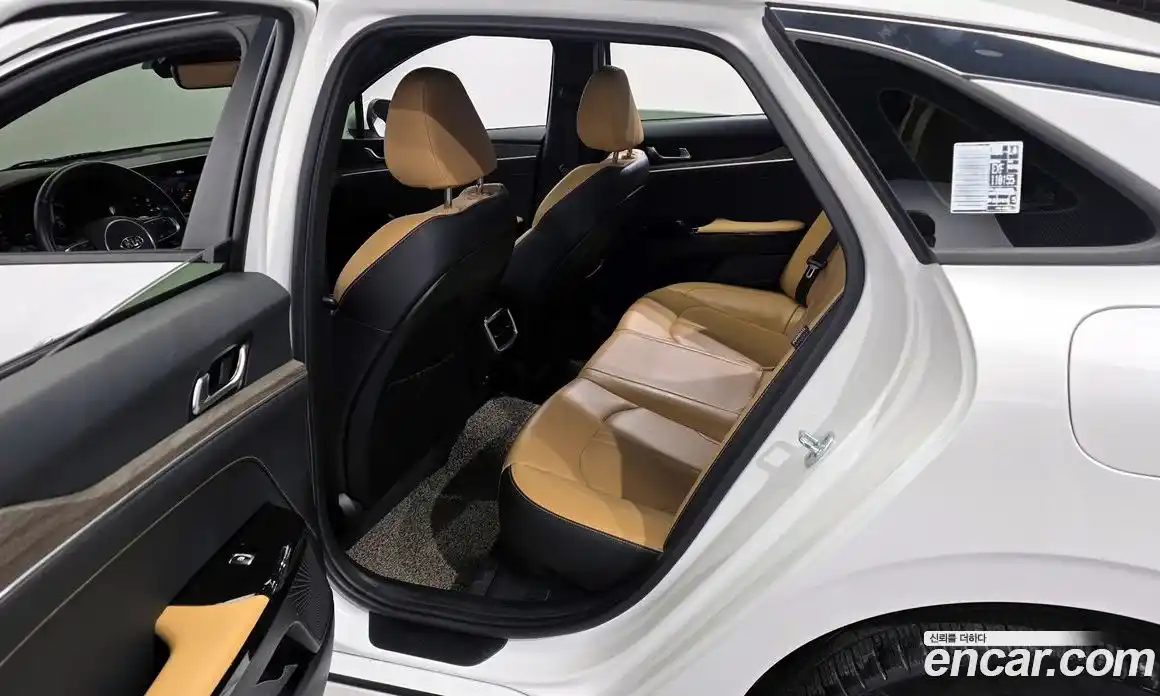 Kia K5 2021 2.0 Автомат в Москве № 287189, фото 17