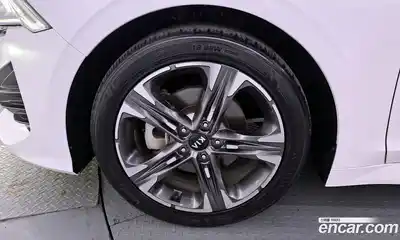 Kia K5 2021 2.0 Автомат в Москве № 287189, миниатюра 10