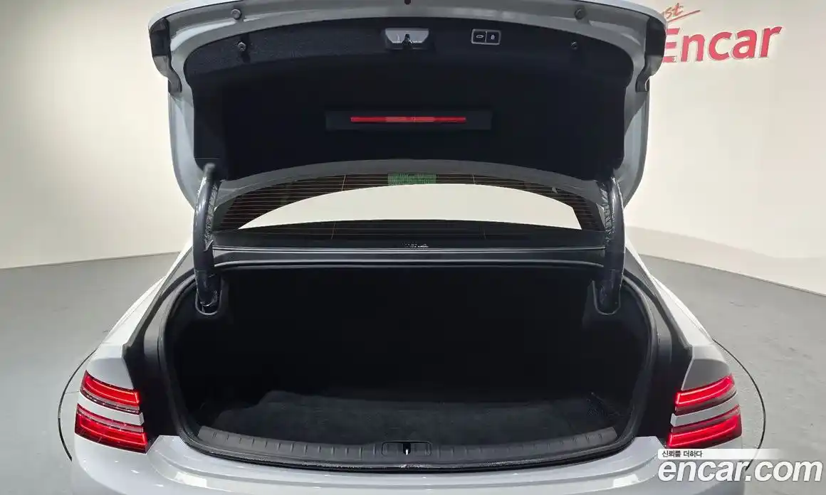 Genesis G80 2022 2.5 Автомат в Москве № 288774, фото 13