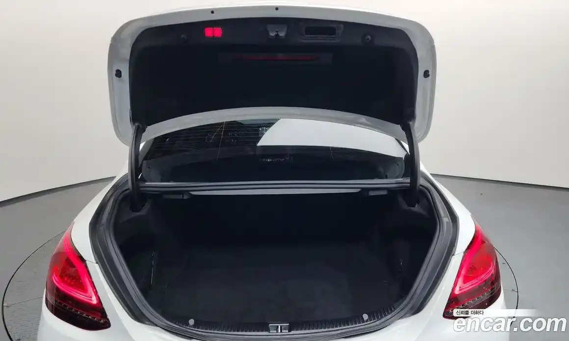 Mercedes-Benz C-Class 2021 2.0 Автомат в Москве № 292326, фото 20