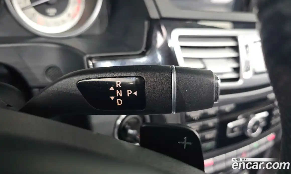 Mercedes-Benz E-Class 2015 2.0 Автомат в Москве № 292368, фото 16