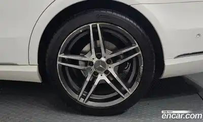 Mercedes-Benz E-Class 2015 2.0 Автомат в Москве № 292368, миниатюра 3