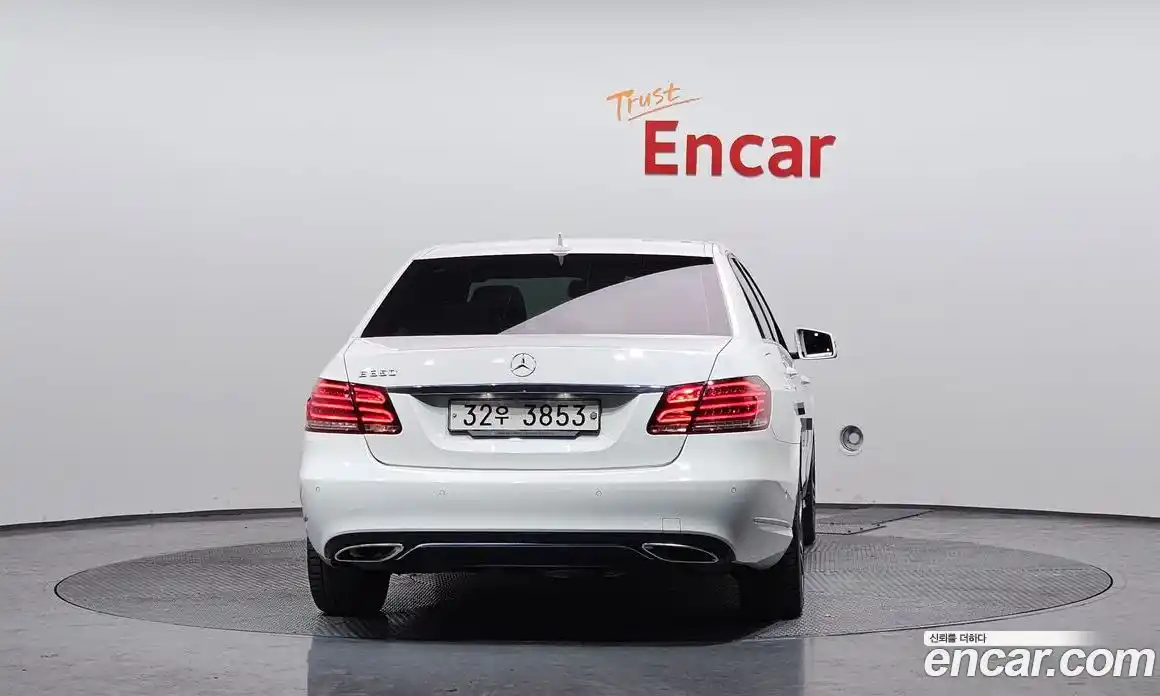 Mercedes-Benz E-Class 2015 2.0 Автомат в Москве № 292368, фото 5