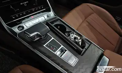 Audi A6 2023 2.0 Автомат в Москве № 292763, миниатюра 9