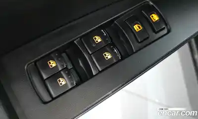 SsangYong Korando 2015 2.0 Автомат в Москве № 29566, миниатюра 4