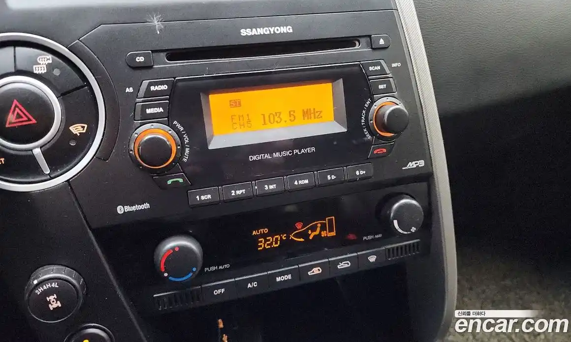 SsangYong Korando 2014 2.0 Автомат в Москве № 30475, фото 14