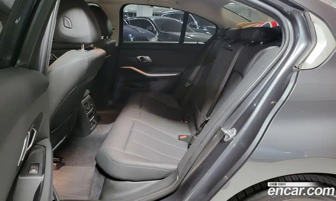 BMW 3-Series 2019 2.0 Автомат в Москве № 305035, фото 11