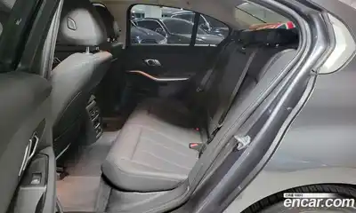 BMW 3-Series 2019 2.0 Автомат в Москве № 305035, миниатюра 11