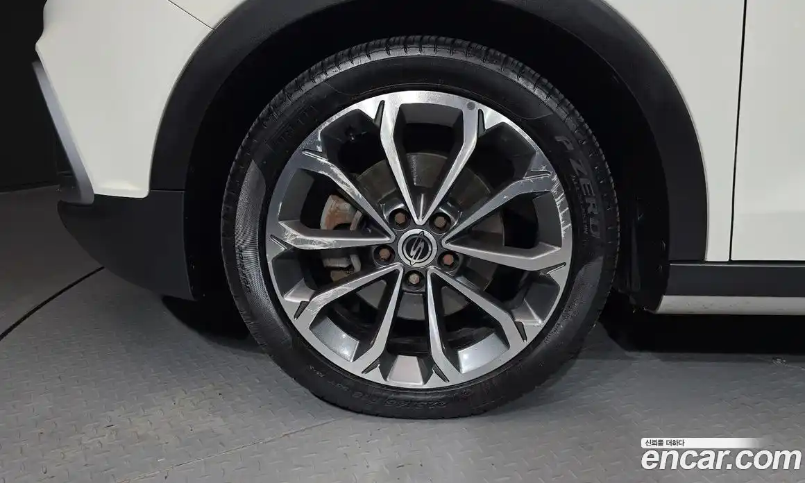 SsangYong TIBOLI 2016 1.6 Автомат в Москве № 30558, фото 9