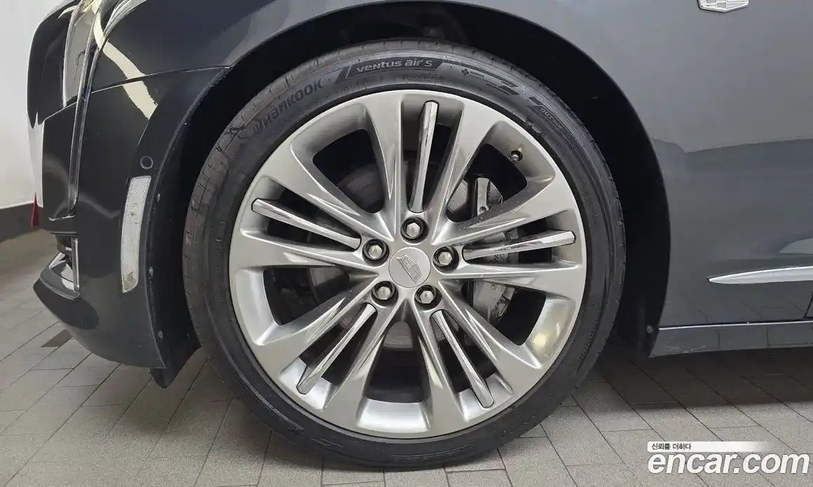 Cadillac CT6 2017 3.6 Автомат в Москве № 306663, фото 10