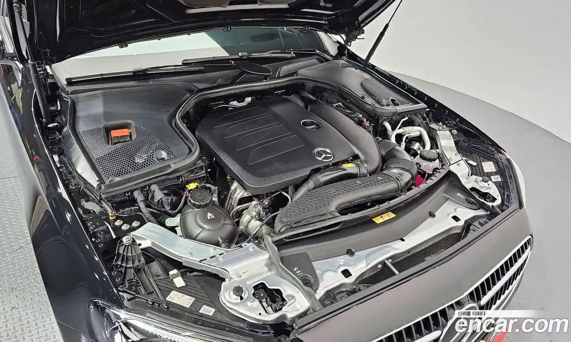 Mercedes-Benz E-Class 2021 2.0 Автомат в Москве № 310430, фото 11