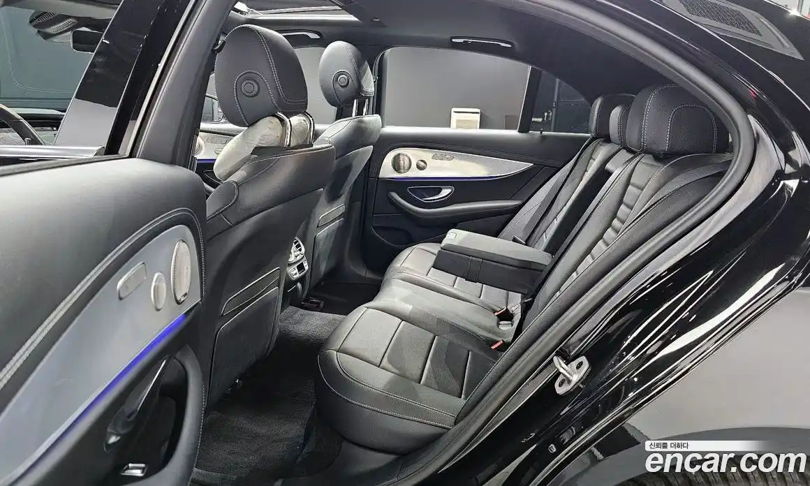 Mercedes-Benz E-Class 2021 2.0 Автомат в Москве № 310430, фото 16