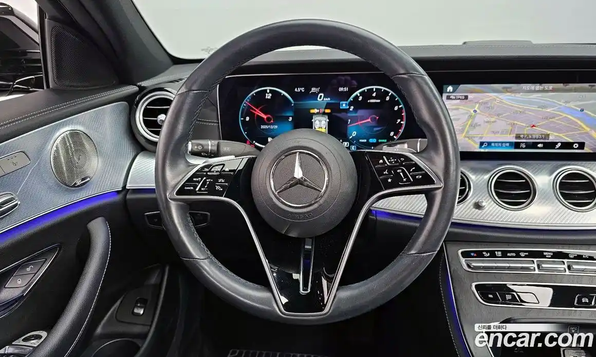 Mercedes-Benz E-Class 2021 2.0 Автомат в Москве № 310430, фото 8