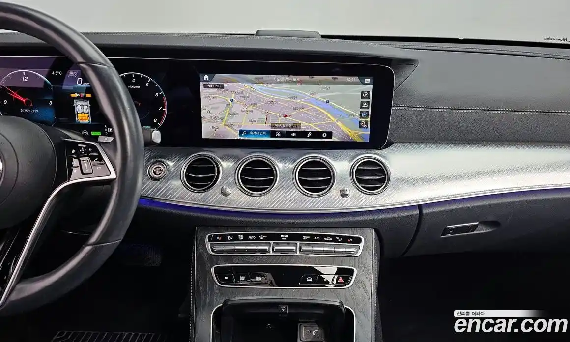 Mercedes-Benz E-Class 2021 2.0 Автомат в Москве № 310430, фото 10