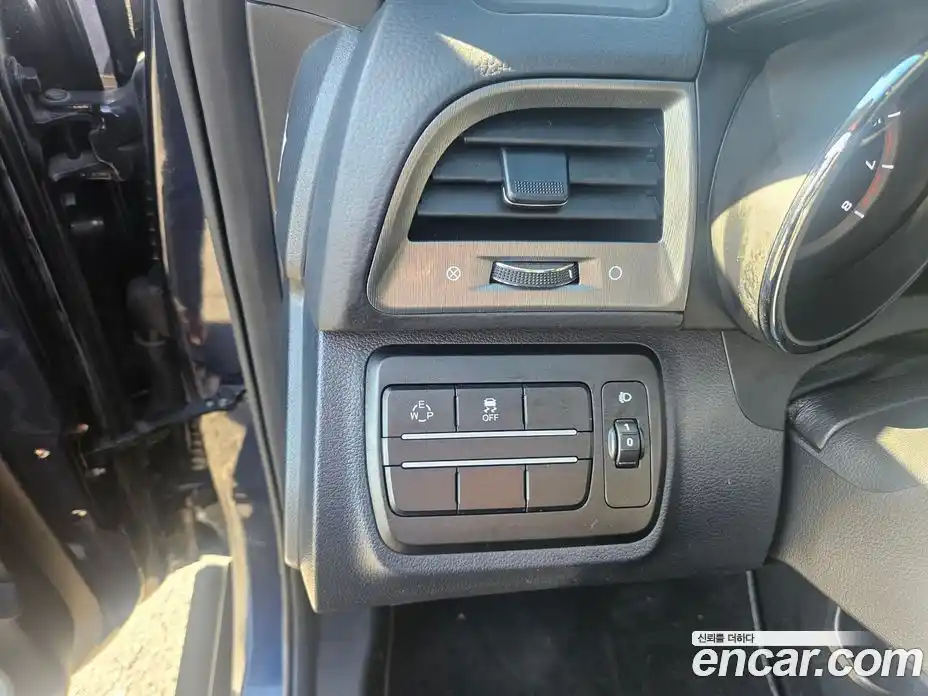 SsangYong TIBOLI 2018 1.6 Автомат в Москве № 31190, фото 16