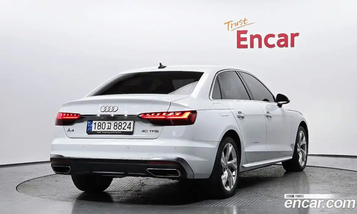 Audi A4 2021 2.0 Автомат в Москве № 312436, фото 3