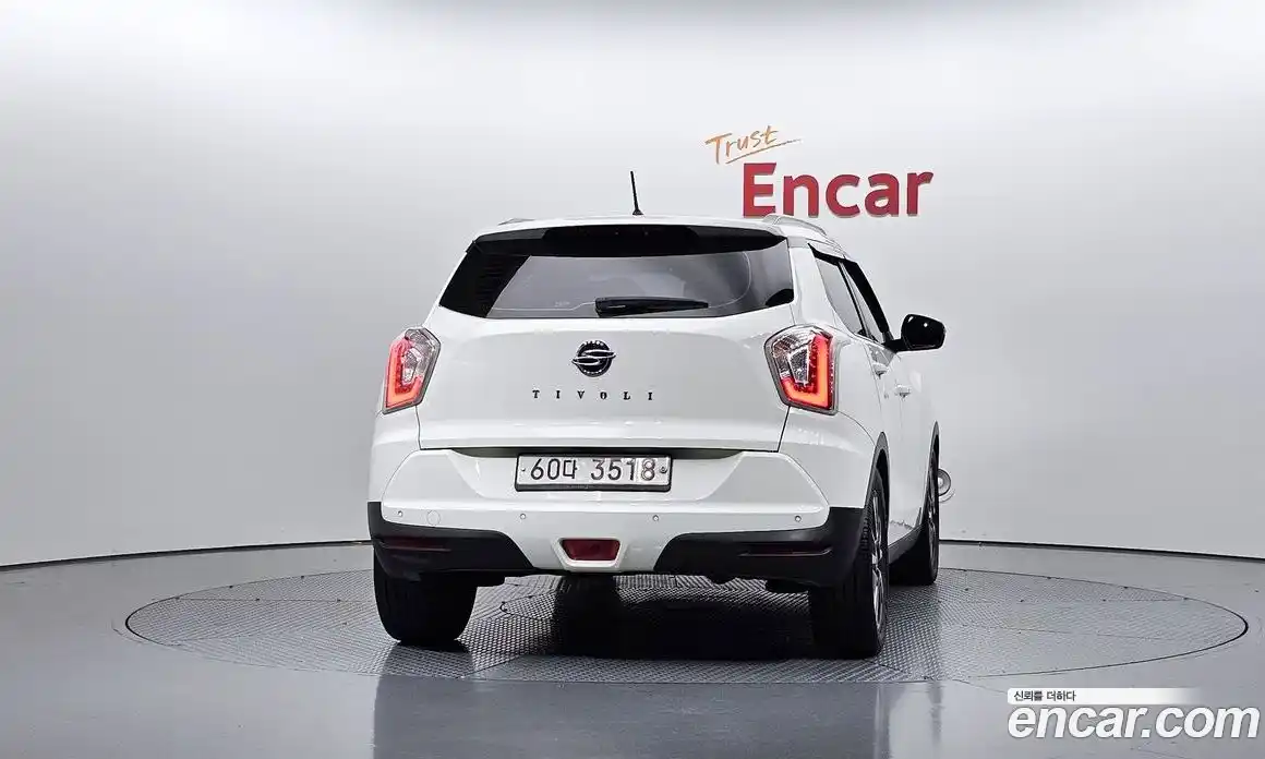 SsangYong TIBOLI 2015 1.6 Автомат в Москве № 32040, фото 1