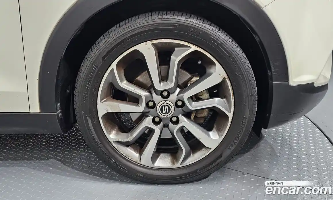 SsangYong TIBOLI 2015 1.6 Автомат в Москве № 32040, фото 20