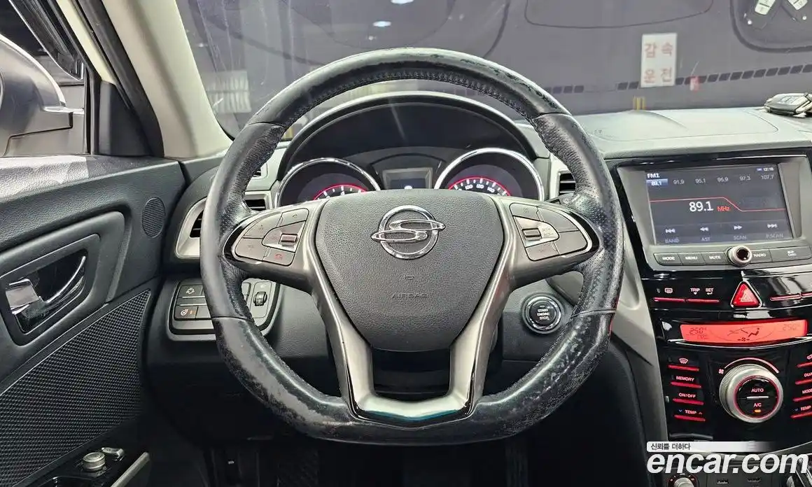 SsangYong TIBOLI 2015 1.6 Автомат в Москве № 32040, фото 9