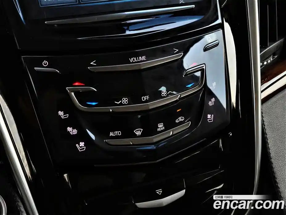 Cadillac Escalade 2019 6.2 Автомат в Москве № 321040, фото 14