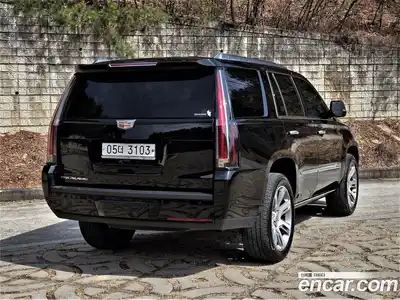 Cadillac Escalade 2019 6.2 Автомат в Москве № 321040, миниатюра 2