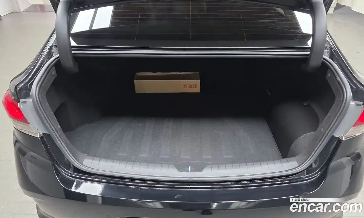 Hyundai Sonata 2019 2.0 Автомат в Москве № 3259, фото 10