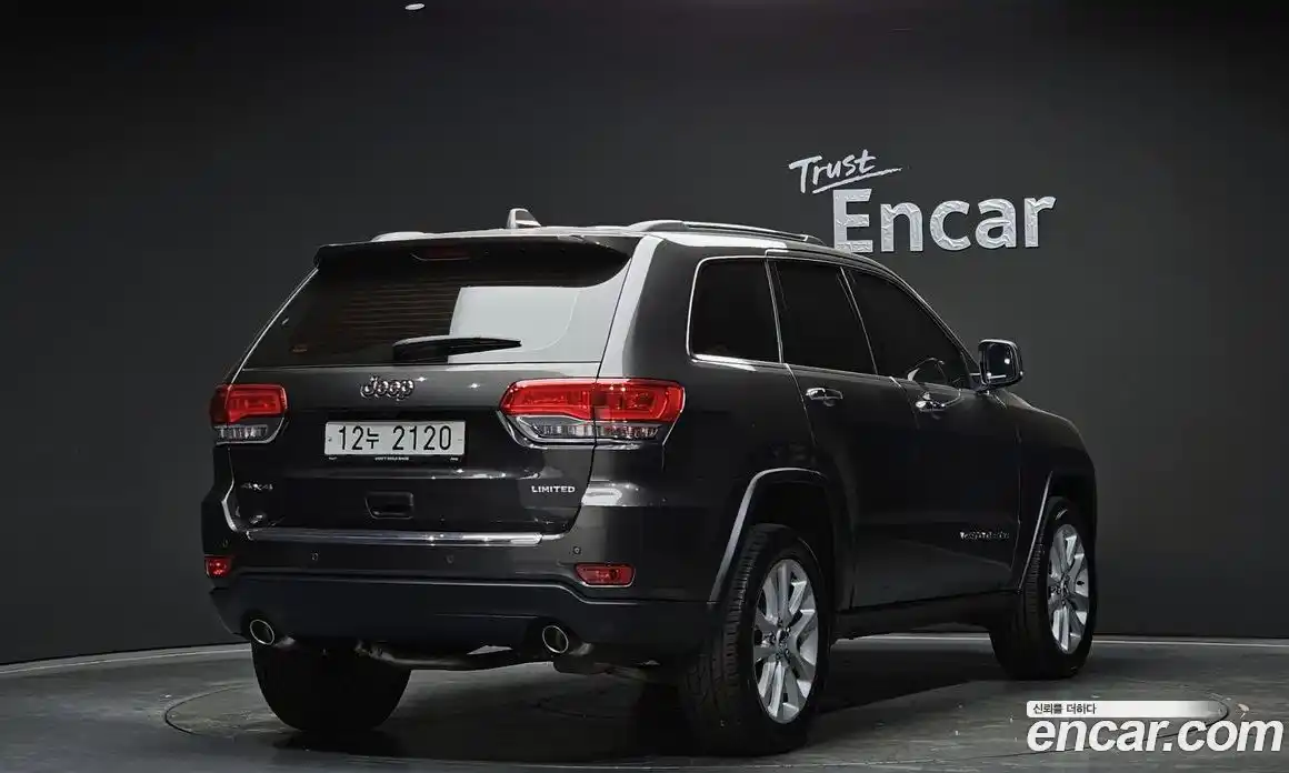 Jeep Cherokee 2017 3.6 Автомат в Москве № 330125, фото 14