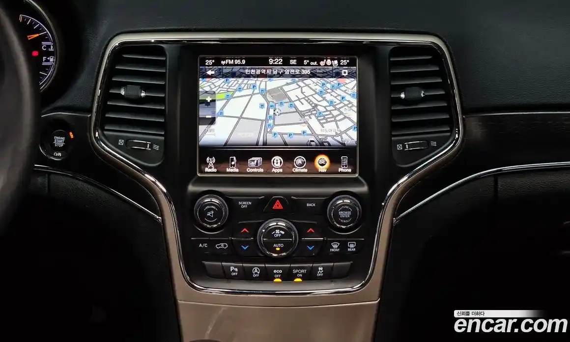 Jeep Cherokee 2017 3.6 Автомат в Москве № 330125, фото 18