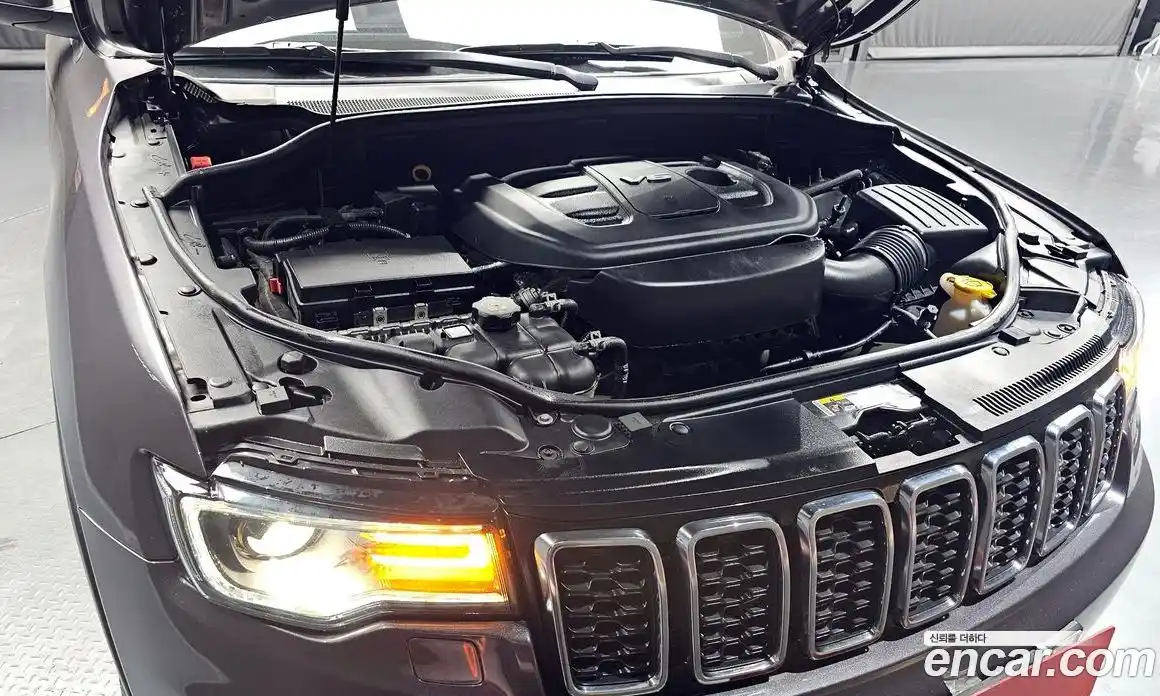 Jeep Cherokee 2017 3.6 Автомат в Москве № 330125, фото 20