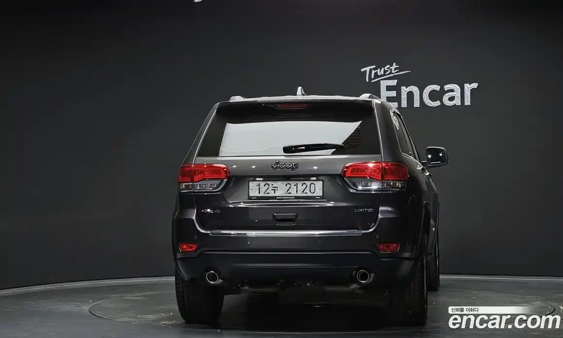 Jeep Cherokee 2017 3.6 Автомат в Москве № 330125, фото 7