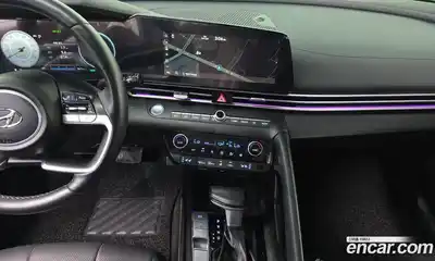 Hyundai Avante 2023 1.6 Автомат в Москве № 331518, миниатюра 10