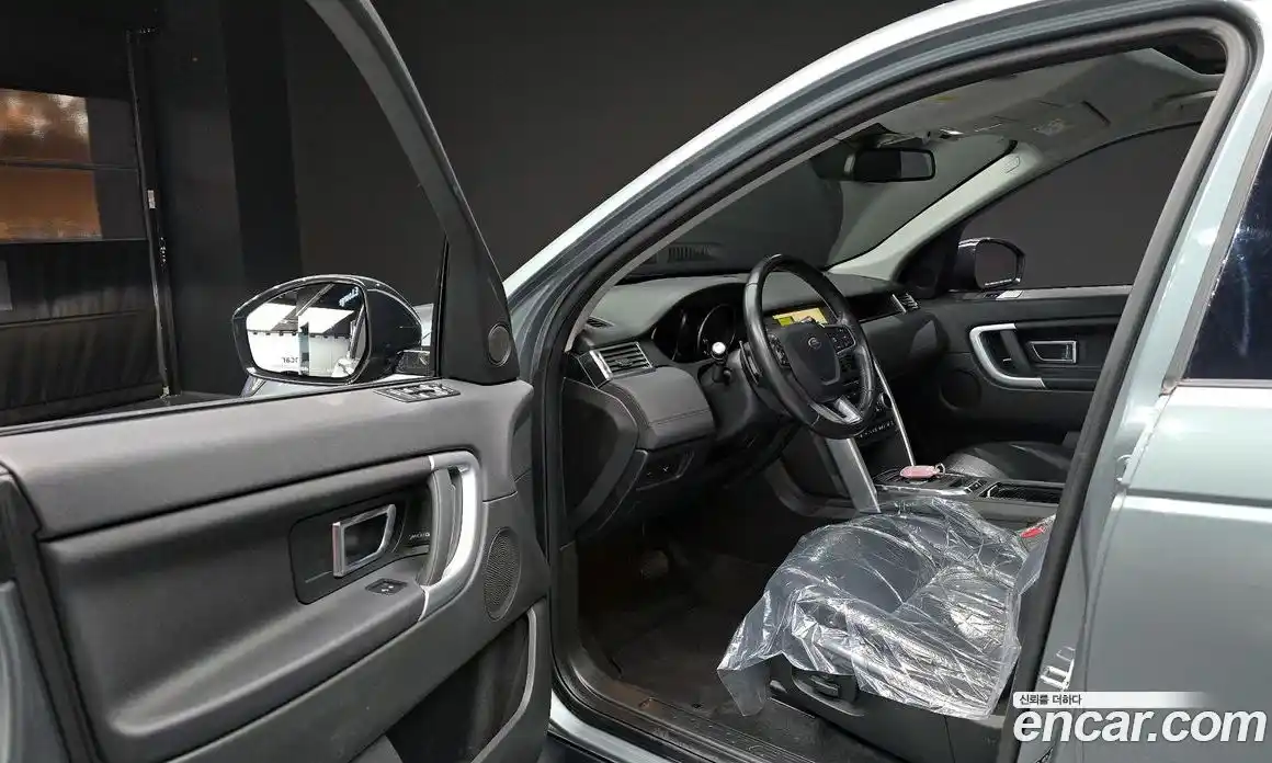 Land Rover Discovery Sport 2018 2.0 Автомат в Москве № 333506, фото 7