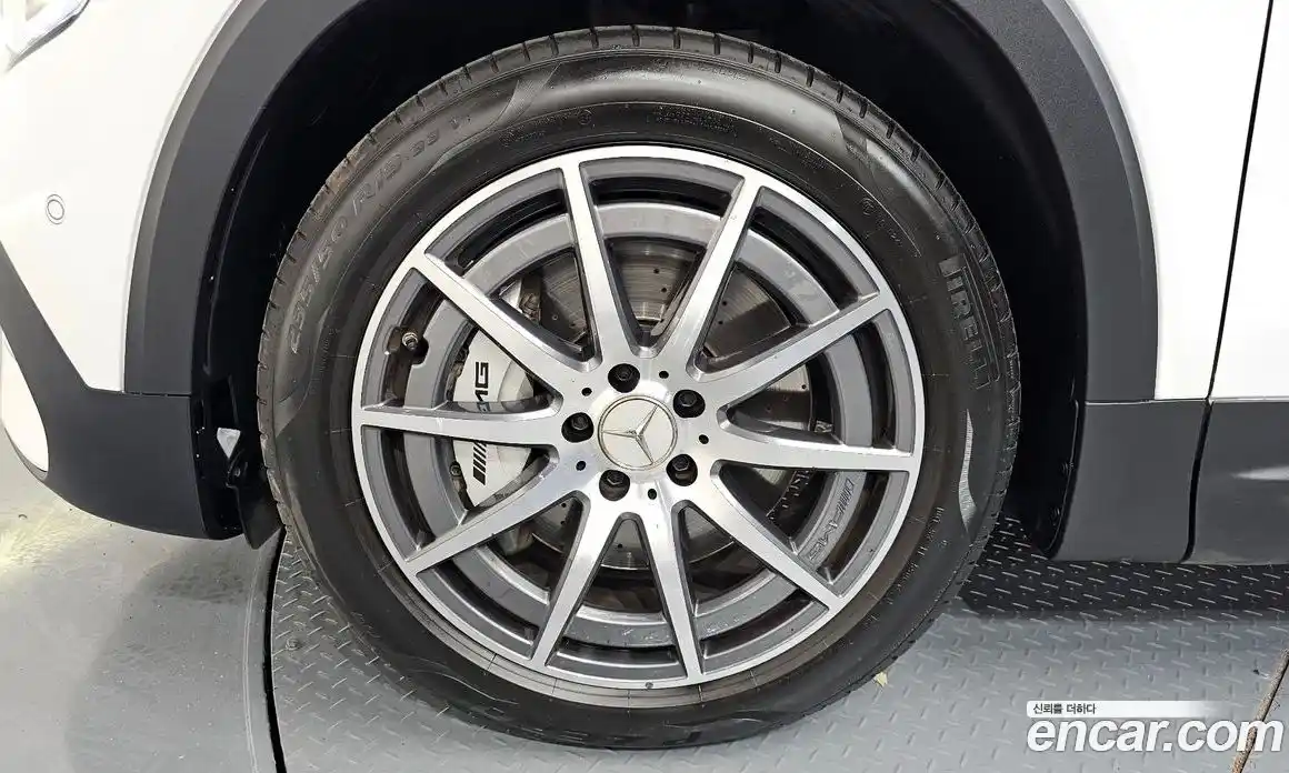 Mercedes-Benz GLB-Class 2023 2.0 Автомат в Москве № 339560, фото 11