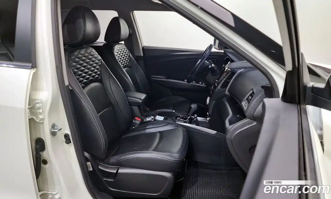 SsangYong TIBOLI 2018 1.6 Автомат в Москве № 341358, фото 16