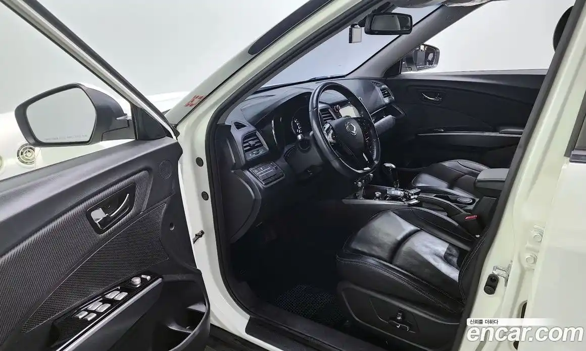 SsangYong TIBOLI 2018 1.6 Автомат в Москве № 341358, фото 18