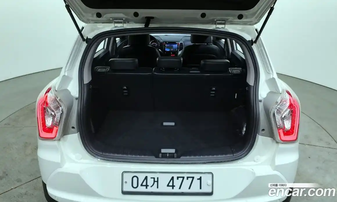 SsangYong TIBOLI 2018 1.6 Автомат в Москве № 341358, фото 3