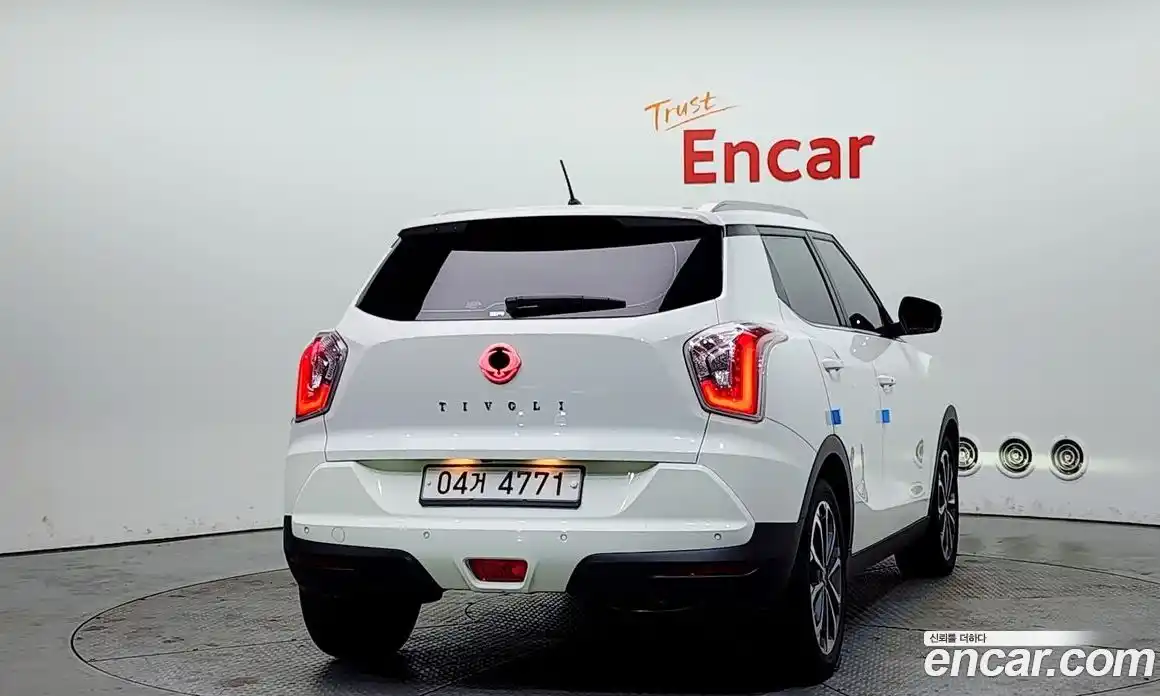 SsangYong TIBOLI 2018 1.6 Автомат в Москве № 341358, фото 4