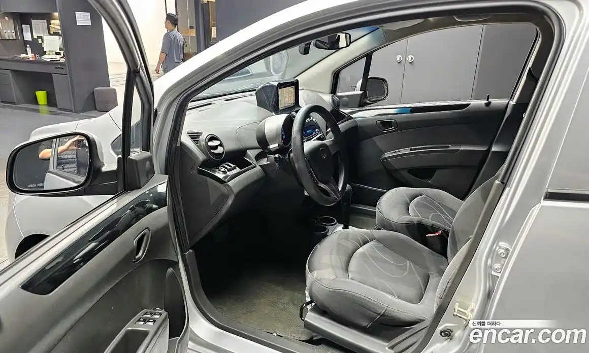 Chevrolet Spark 2012 1.0 Автомат в Москве № 36682, фото 19