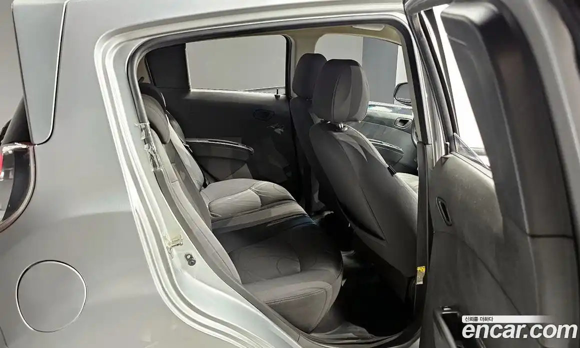 Chevrolet Spark 2012 1.0 Автомат в Москве № 36682, фото 4