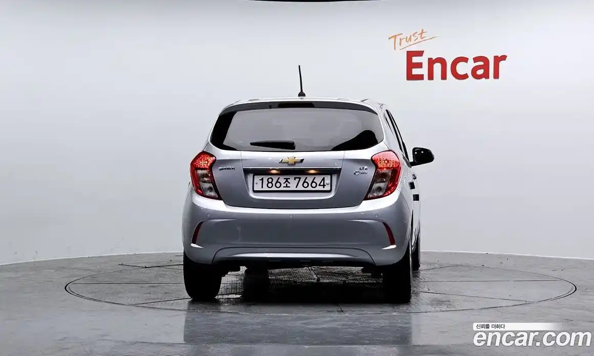 Chevrolet Spark 2017 1.0 Автомат в Москве № 37861, фото 11