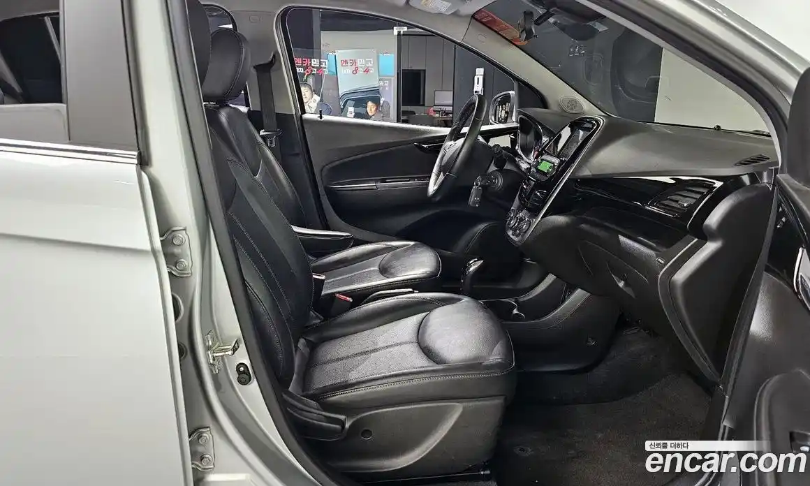 Chevrolet Spark 2017 1.0 Автомат в Москве № 37861, фото 12