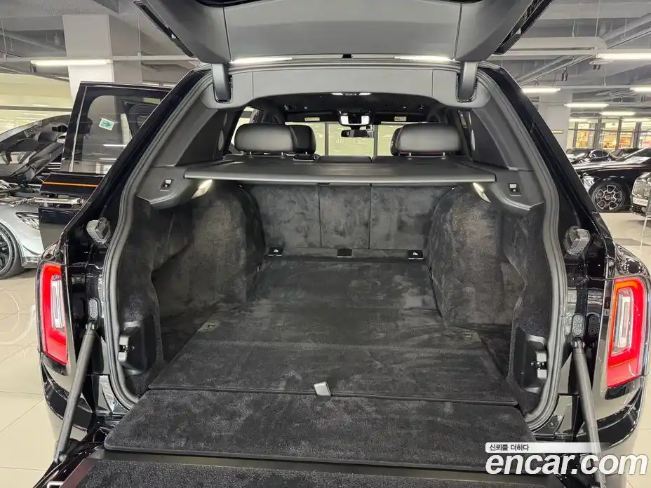 Rolls-Royce Cullinan 2021 6.7 Автомат в Москве № 388158, фото 14