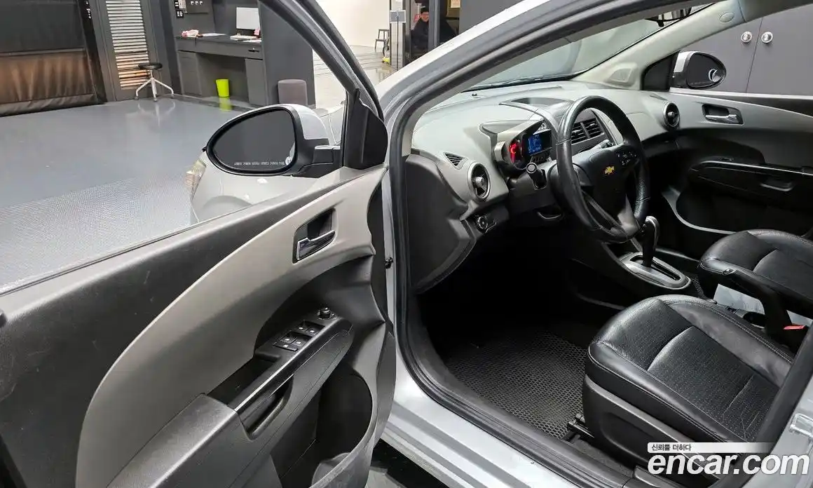 Chevrolet Aveo 2012 1.6 Автомат в Москве № 39534, фото 6