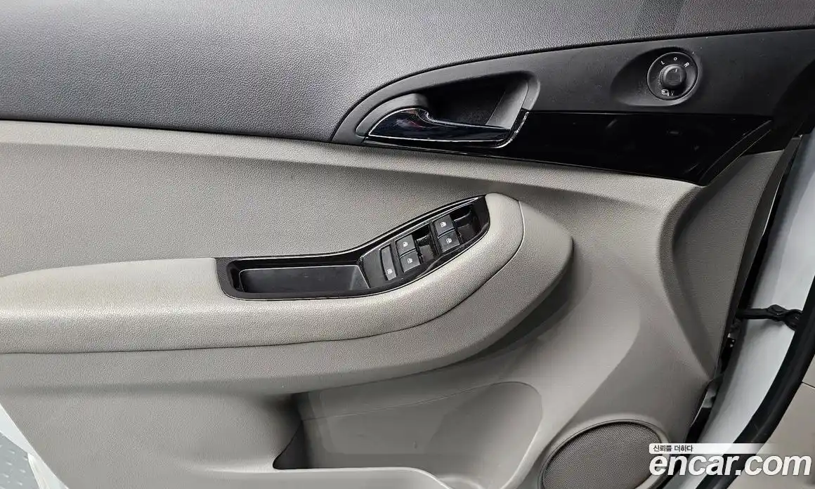 Chevrolet Orlando 2015 2.0 Автомат в Москве № 41942, фото 17